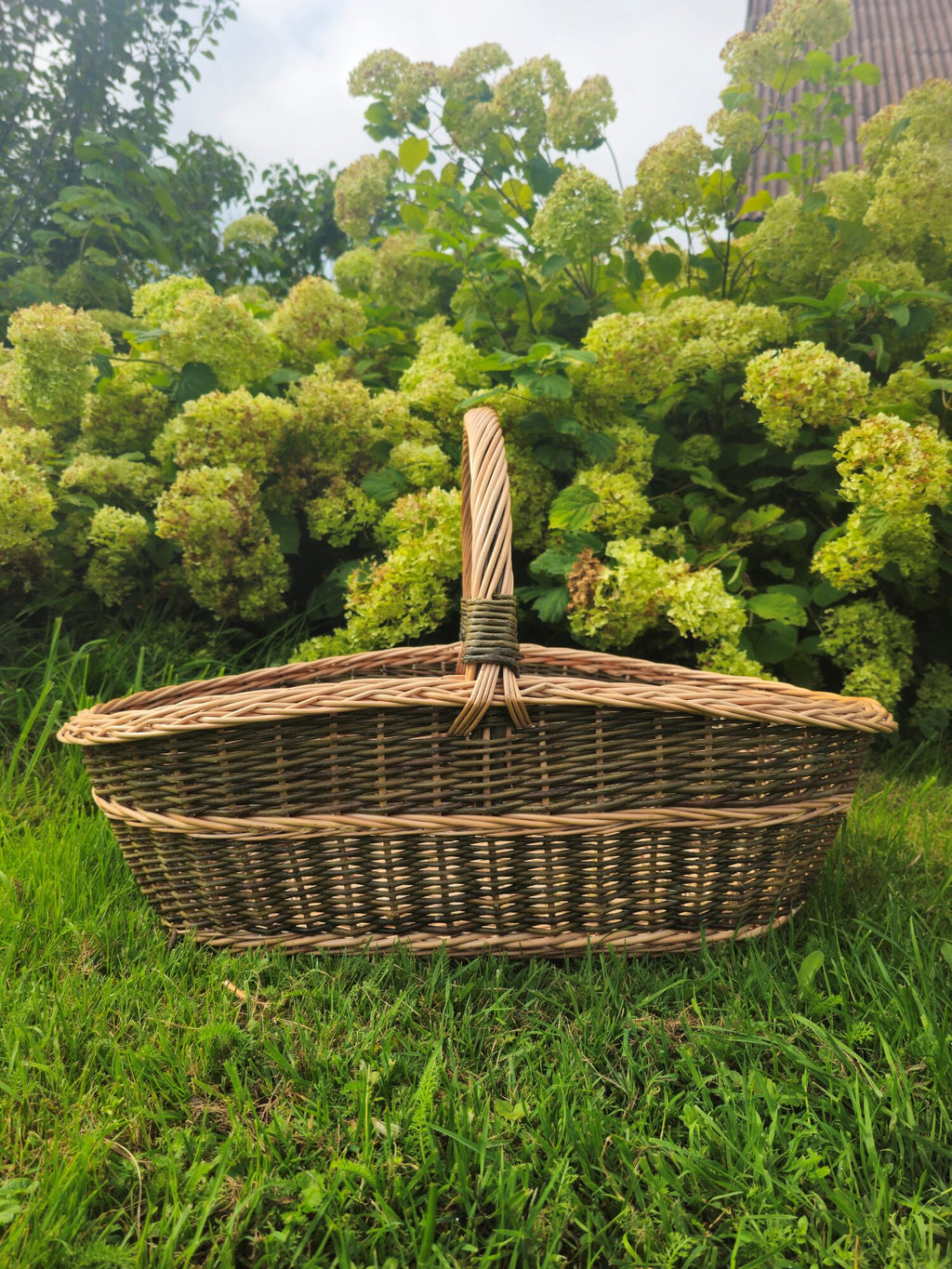 Large wicker basket 004b