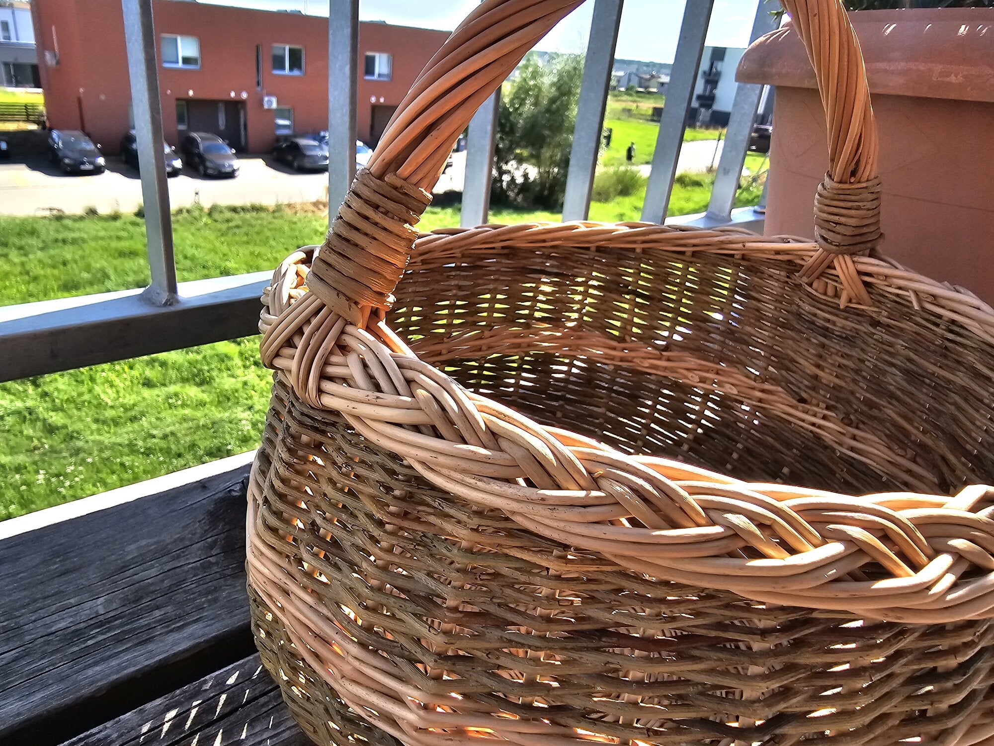 Wicker basket 006b