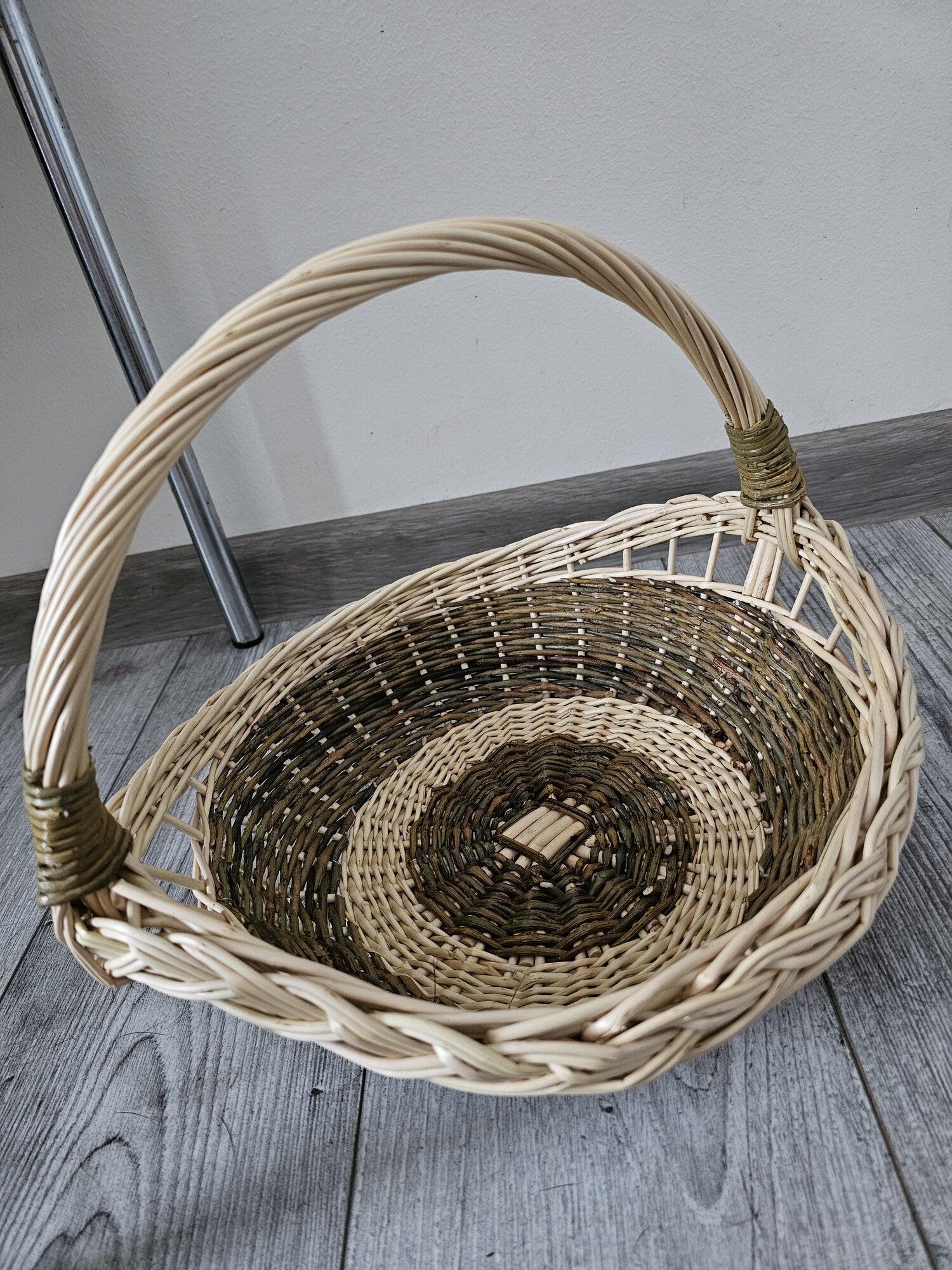 Wicker tray 024b
