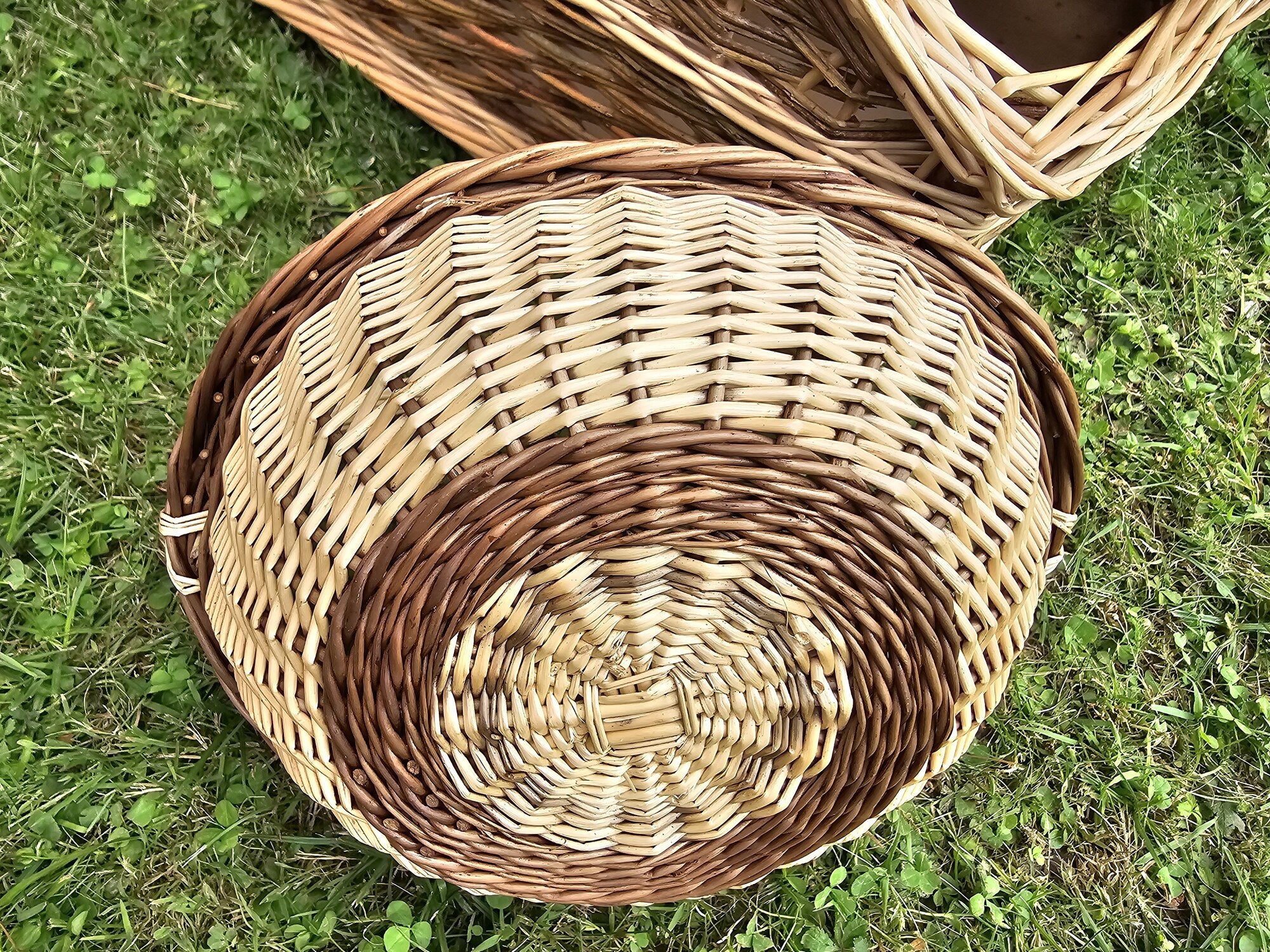 Wicker tray 024b