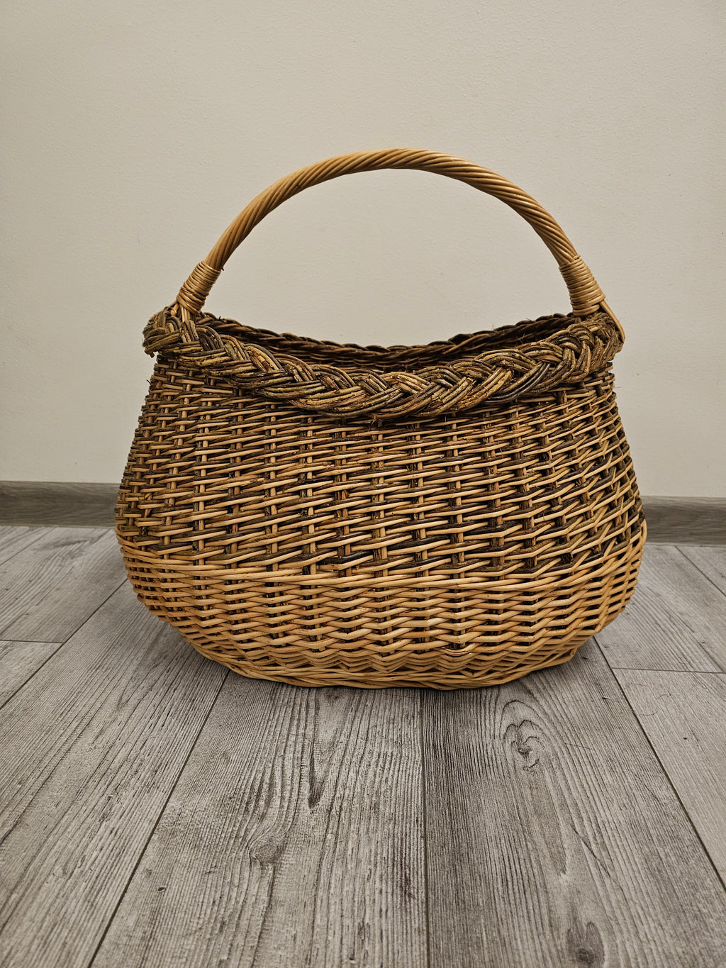 Wicker basket 015r