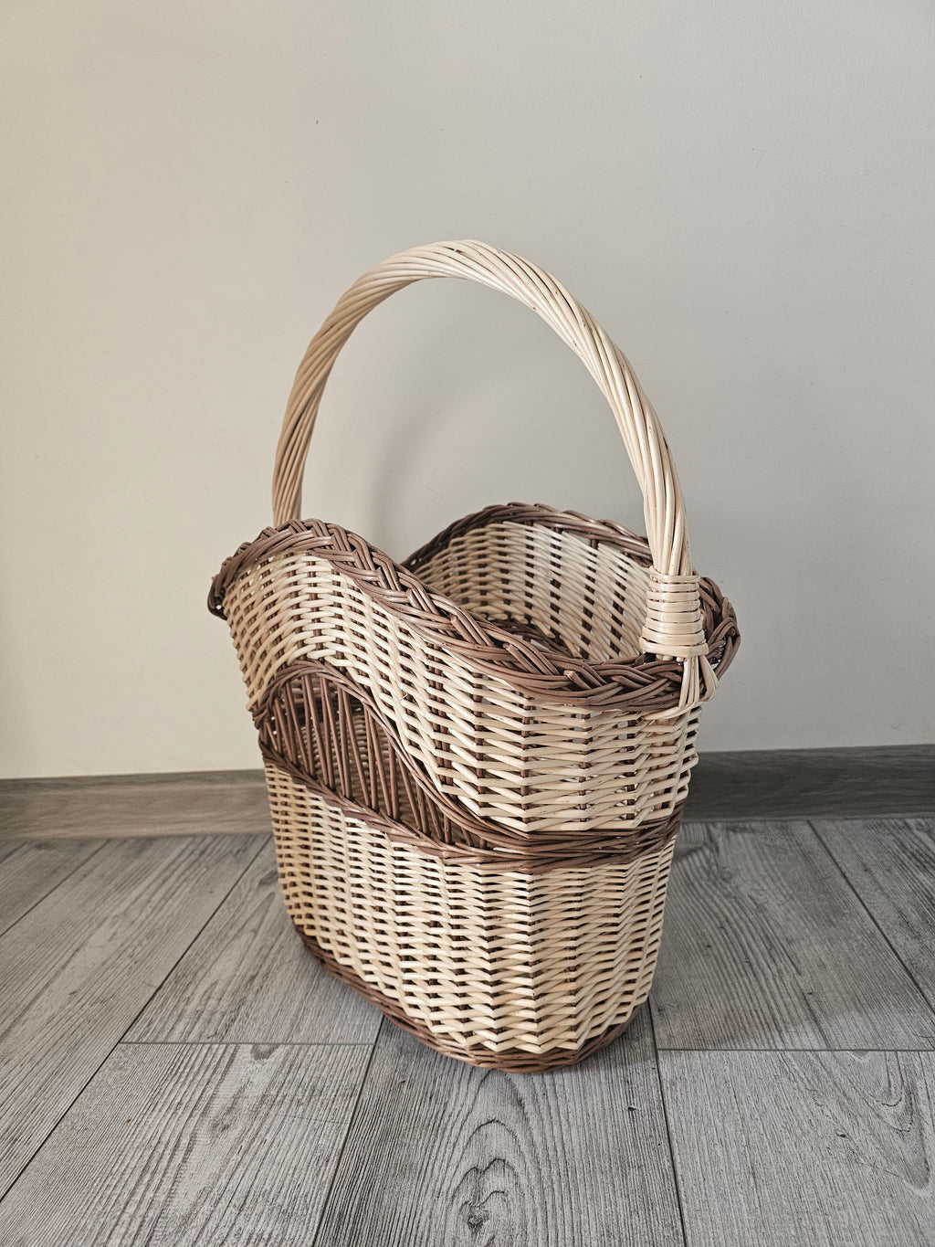 Wicker basket 003b