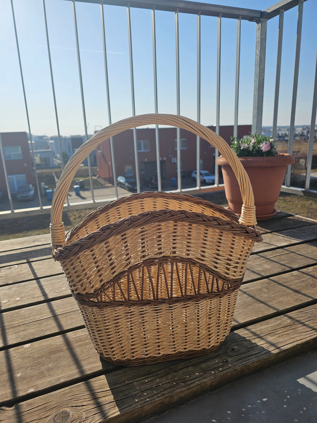 Wicker basket 003b