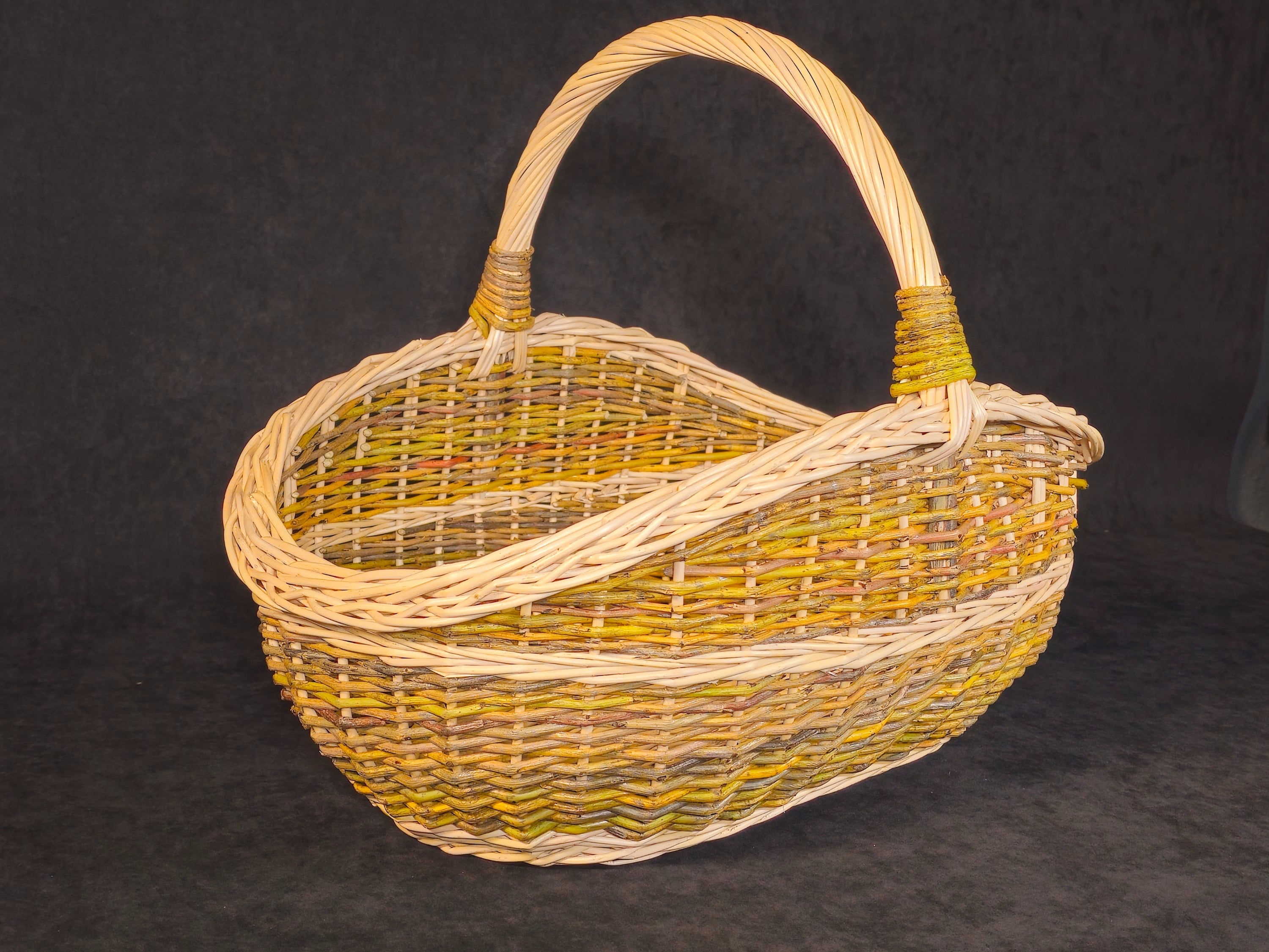 Wicker basket 036b