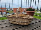 Extra Large Wicker Basket — close-up of the woven willow
