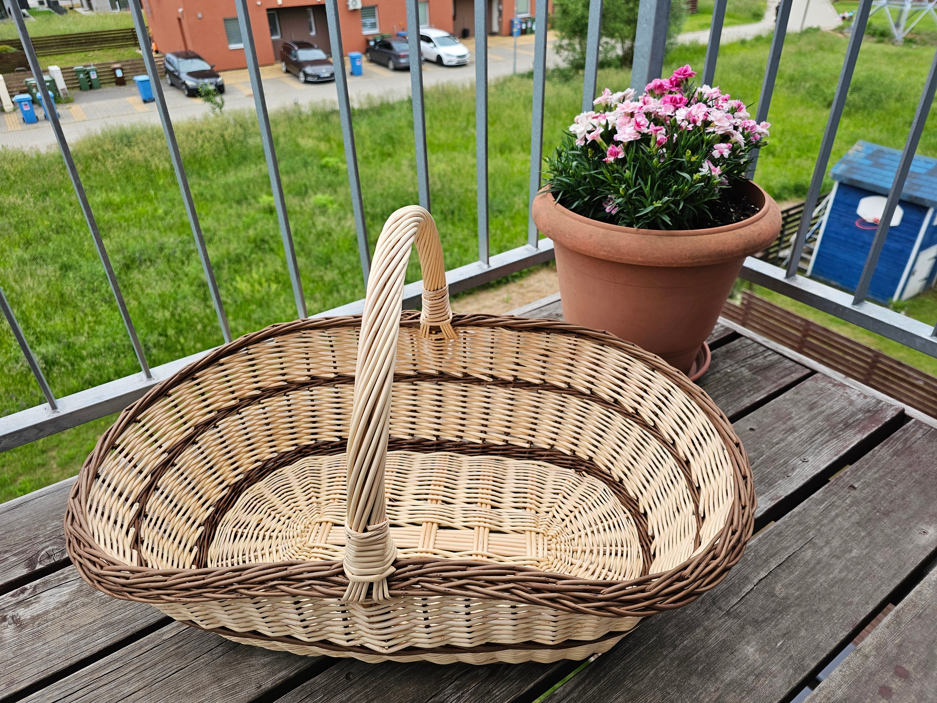 Large wicker basket 004b