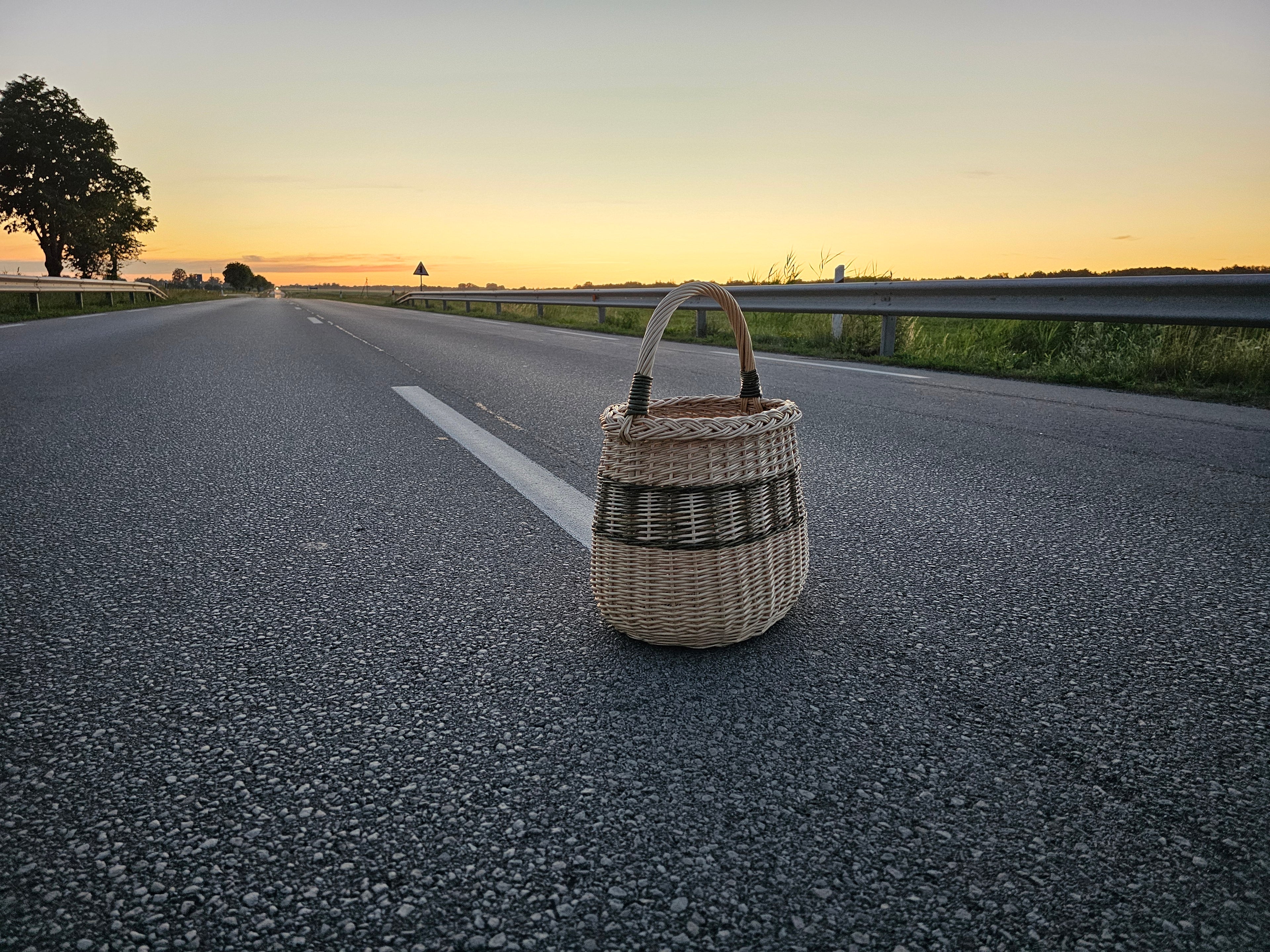 Wicker basket 015b