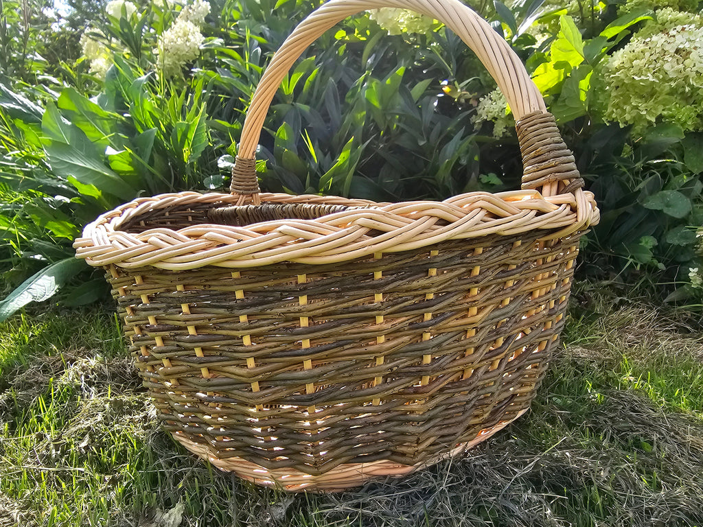 Wicker Picnic Basket with Divider — view 16