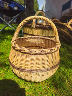 Deep Willow Berry Basket — base of the weave