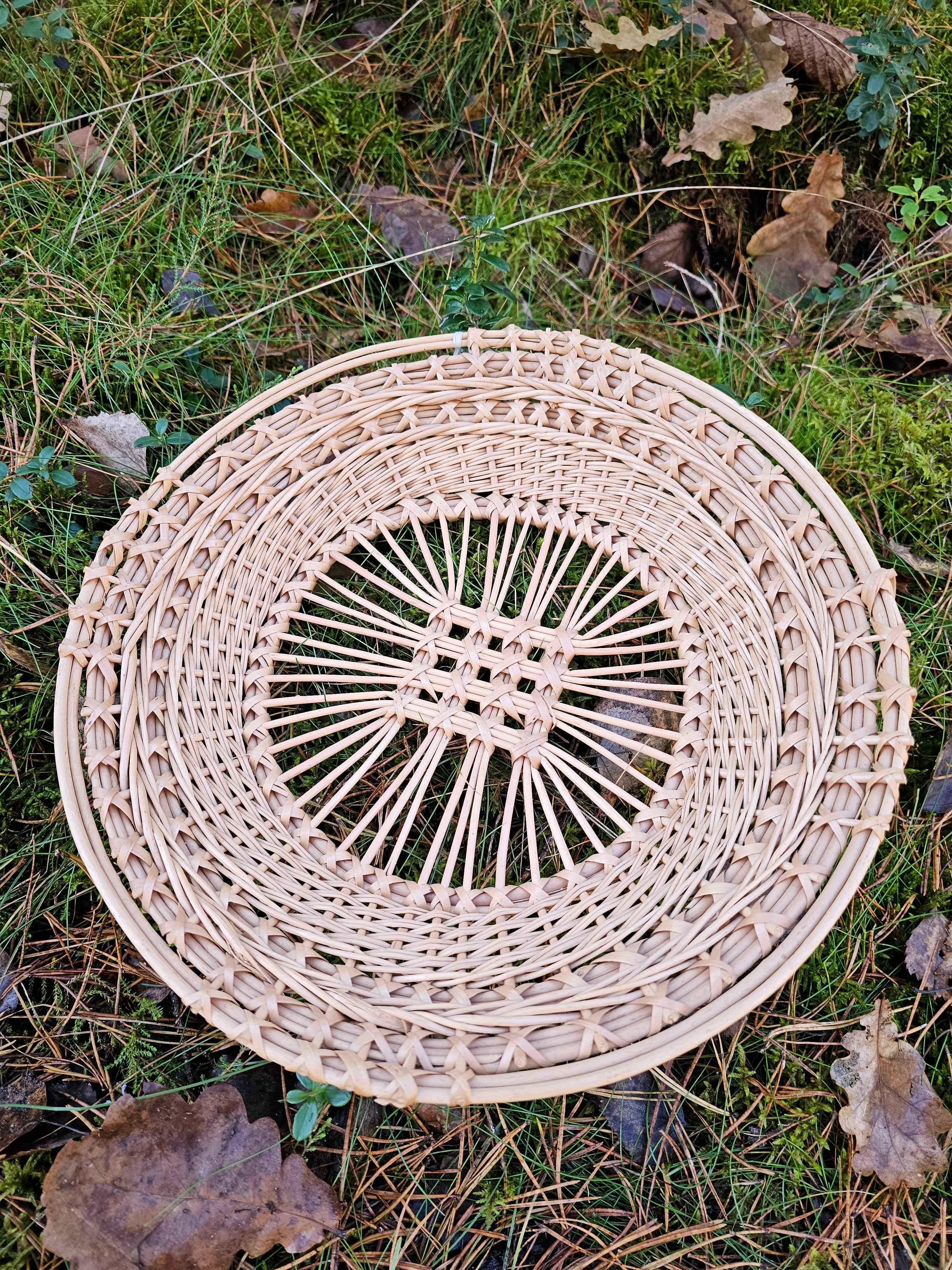 Lace-Weave Willow Tray — handmade wicker tray from Lithuanian willow
