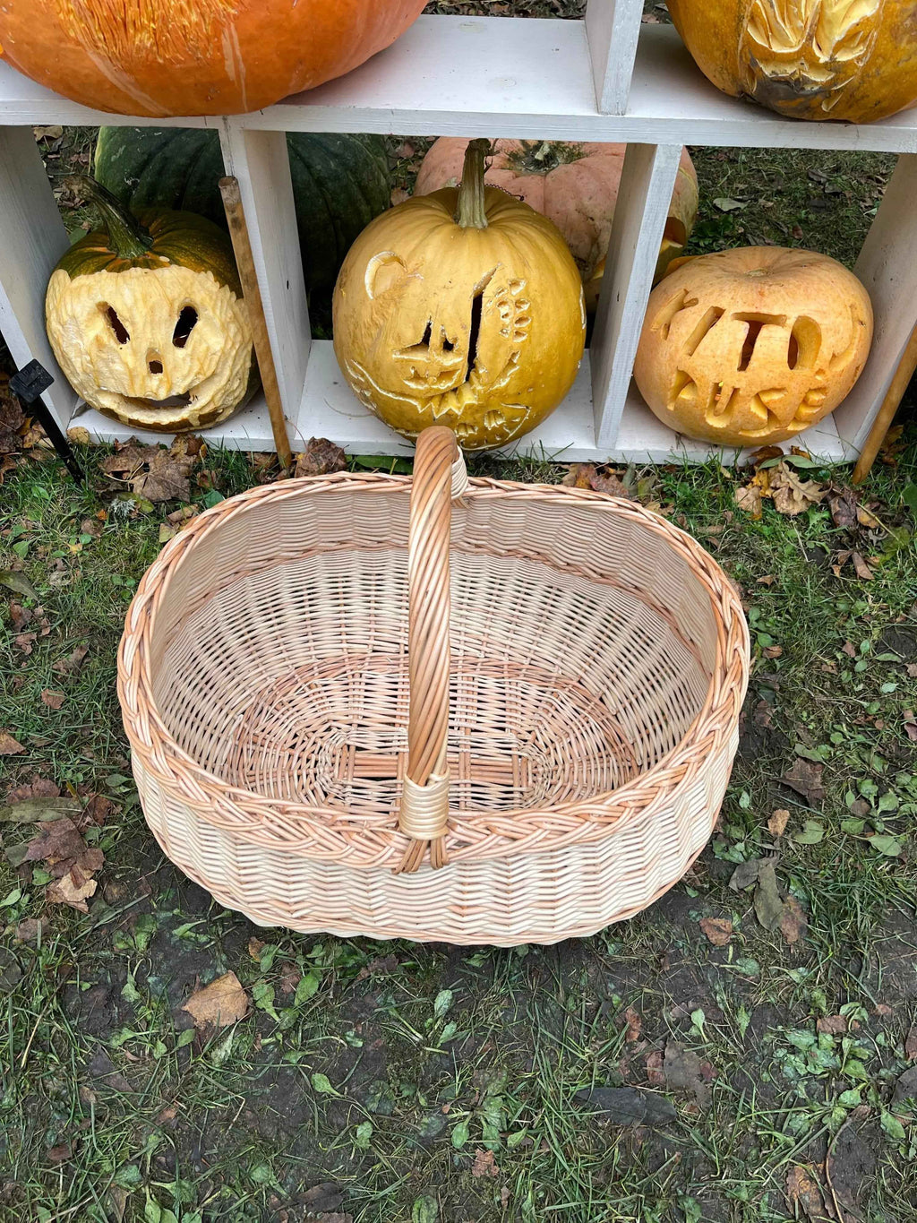 Large wicker basket 047b - NaturelyWoven wicker - handmade