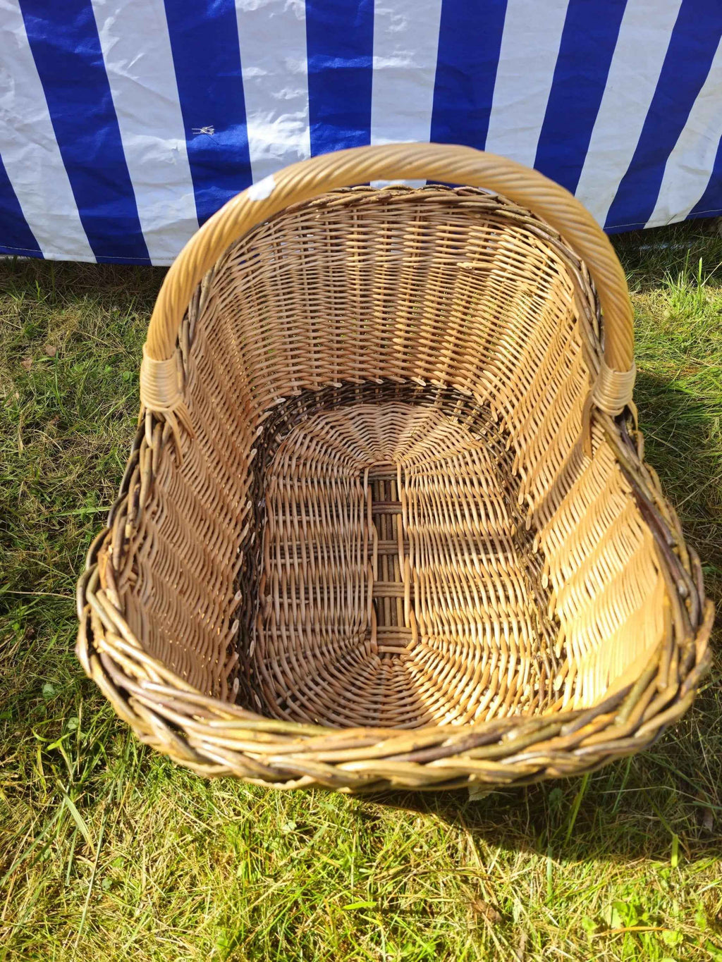 Wicker basket 014r - NaturelyWoven wicker - handmade