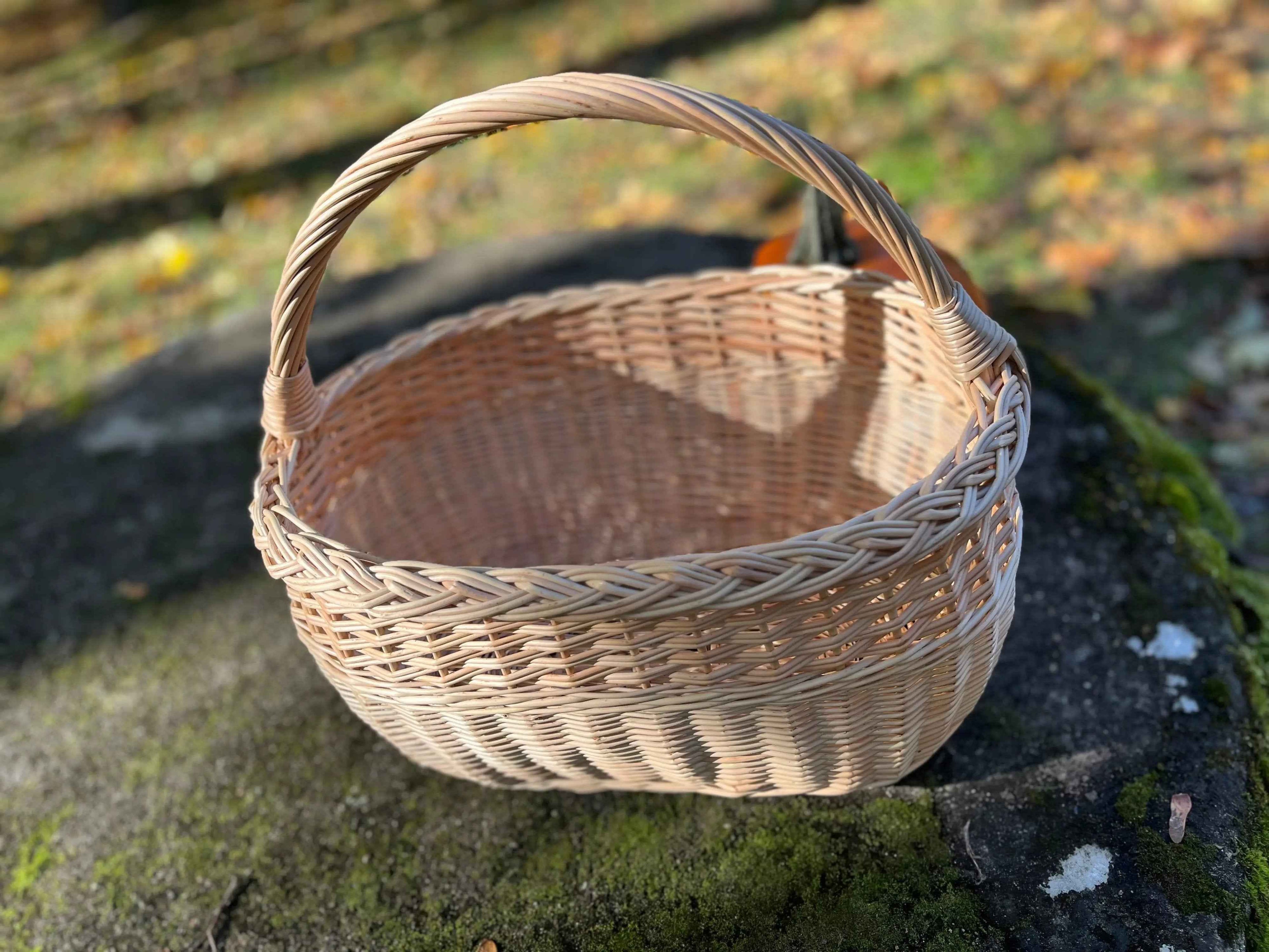 Wicker basket 028b - NaturelyWoven wicker - handmade