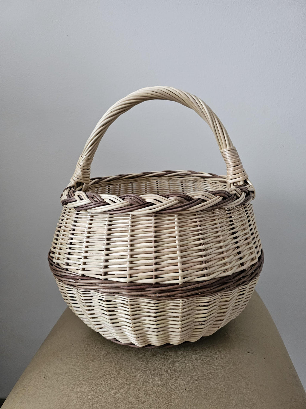 Round Willow Gathering Basket — gold/brown