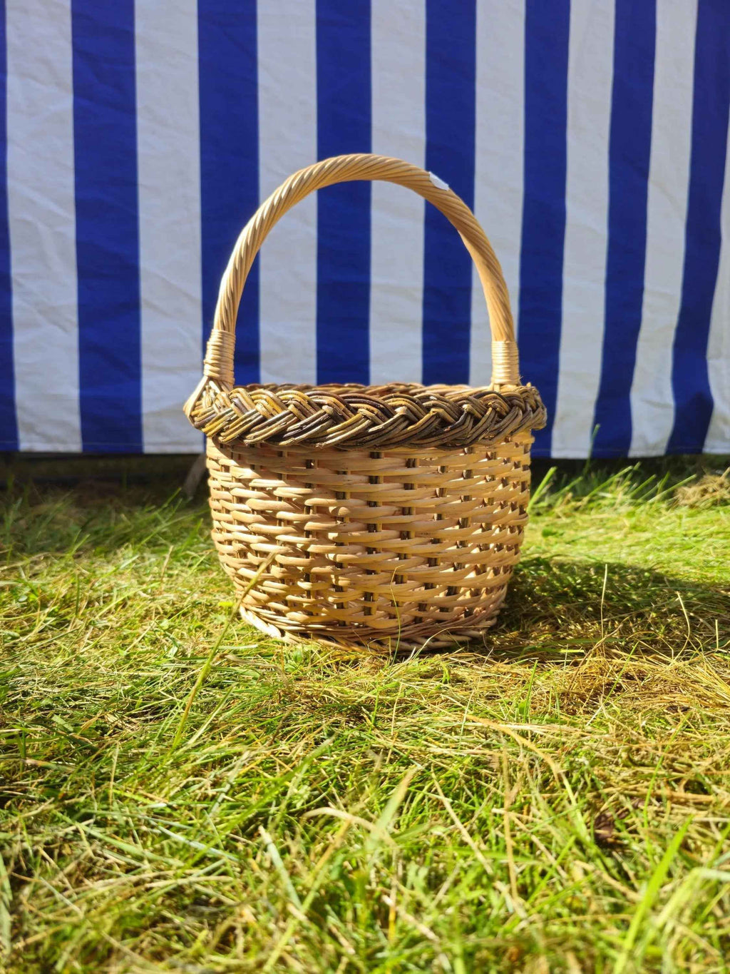 Wicker basket 008r - NaturelyWoven wicker - handmade