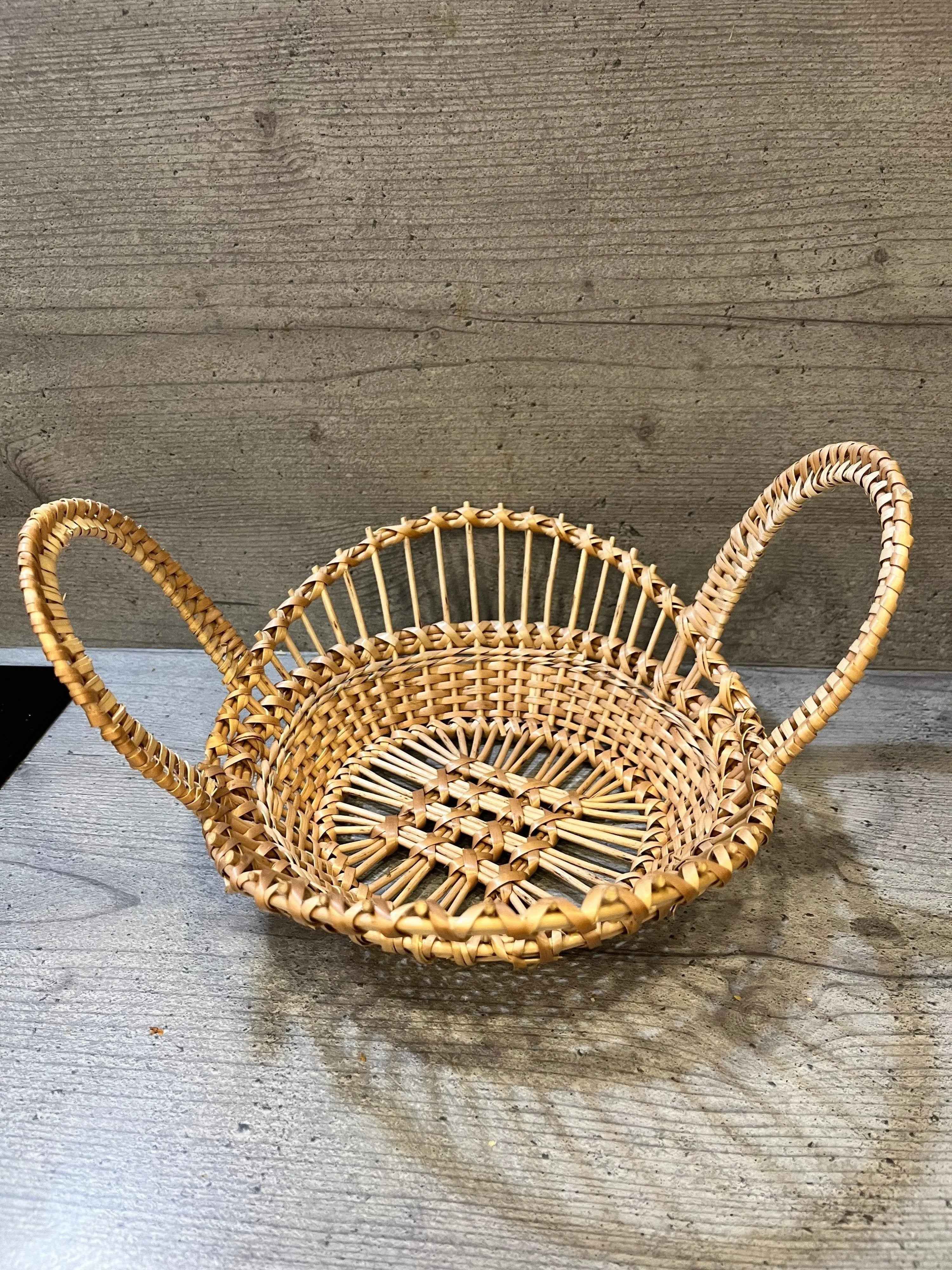 Small Wicker Fruit Bowl — handmade wicker bowl from Lithuanian willow