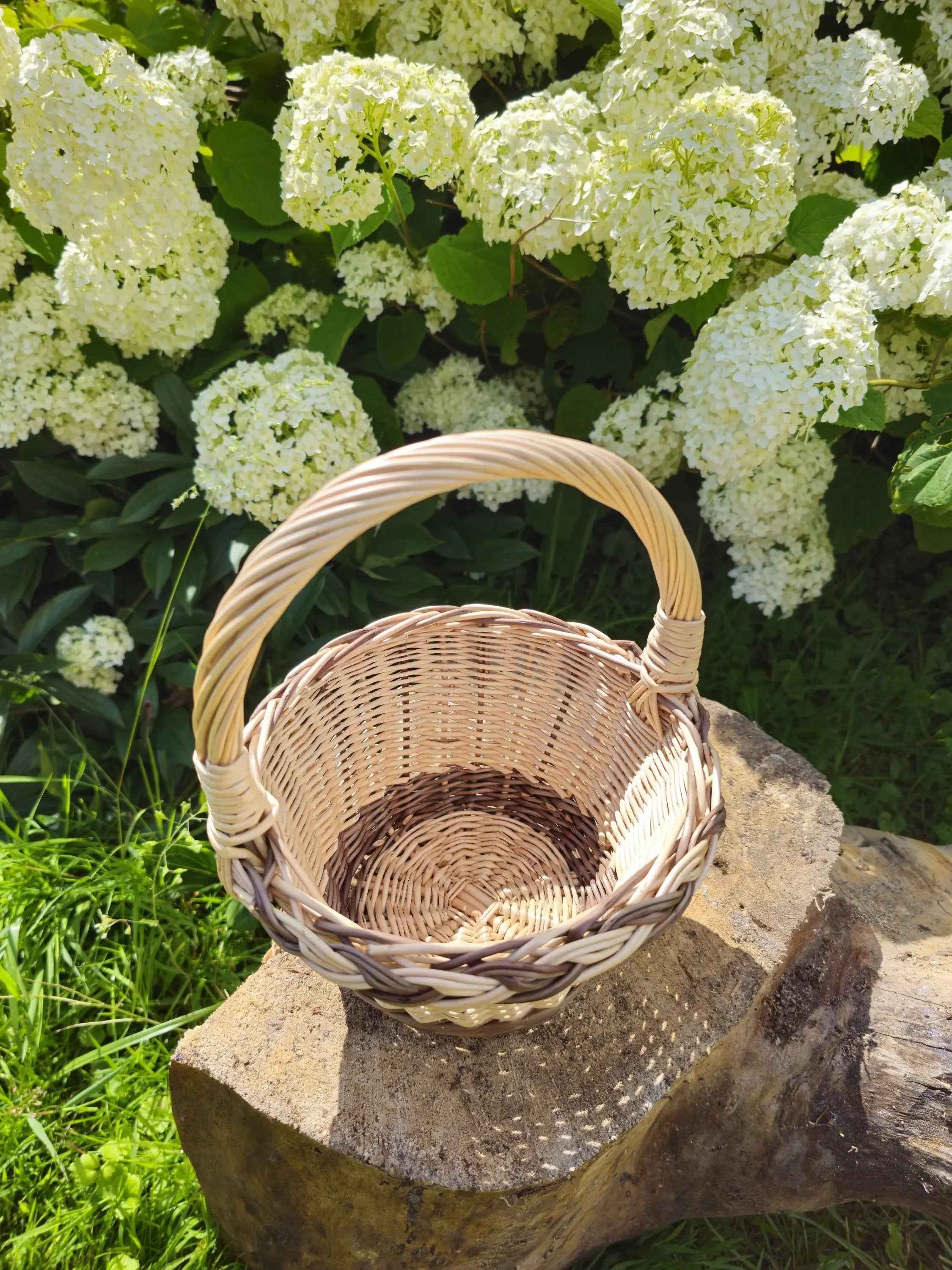 Small wicker basket 042b - NaturelyWoven wicker - handmade