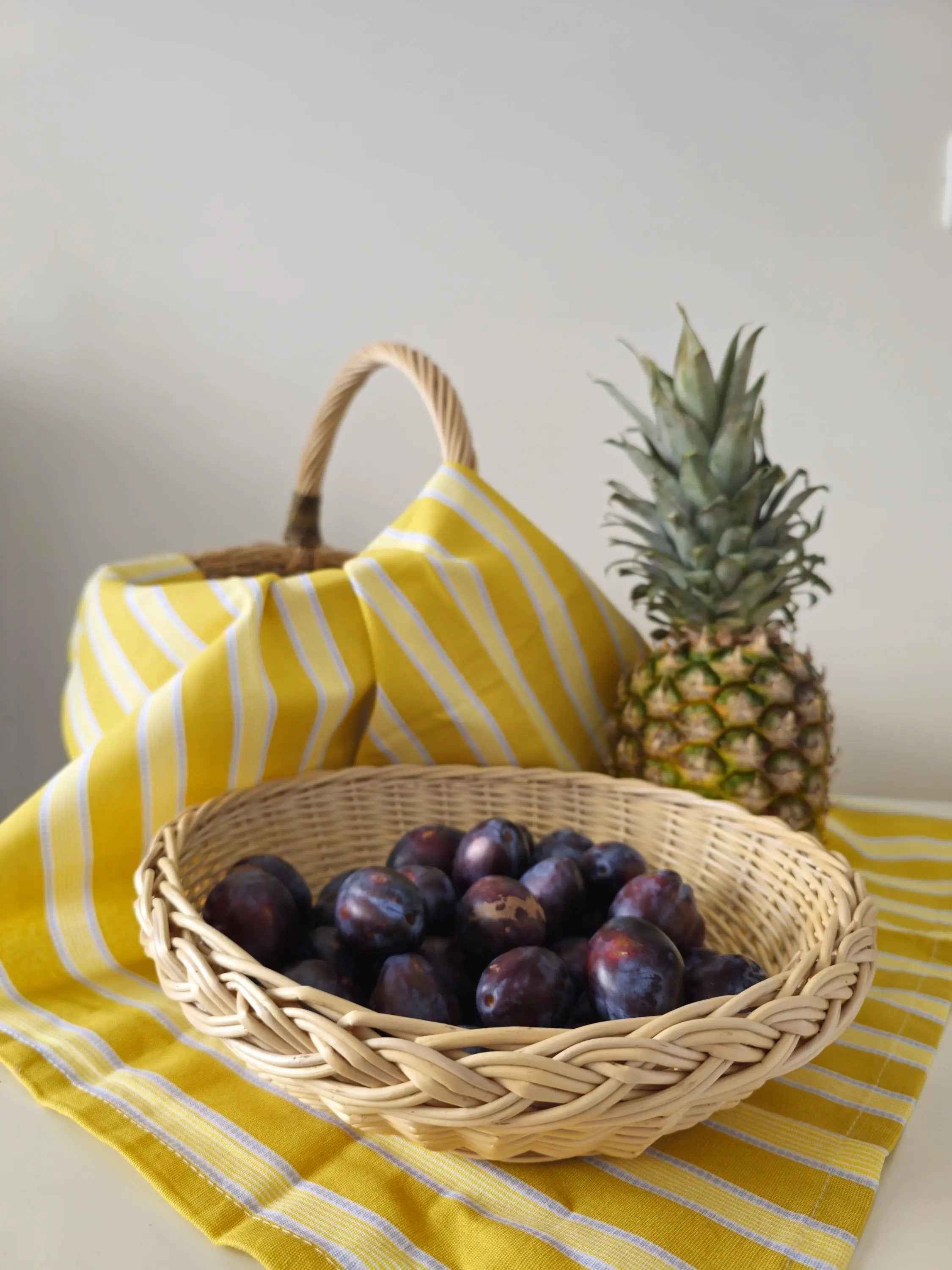 Wicker plate 044b - NaturelyWoven wicker - handmade